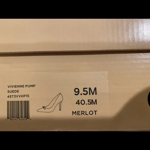 Michael Kors Vivienne Pump - Picture 7 of 7